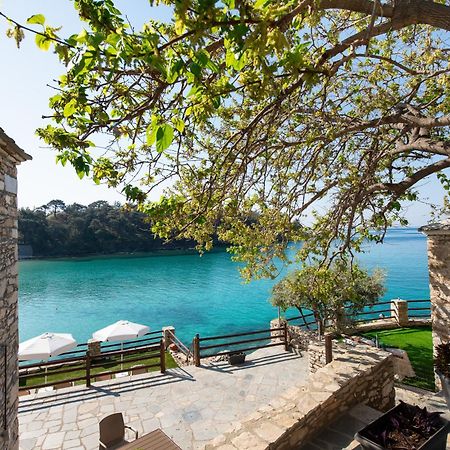 Villa Evilion Alikí エクステリア 写真