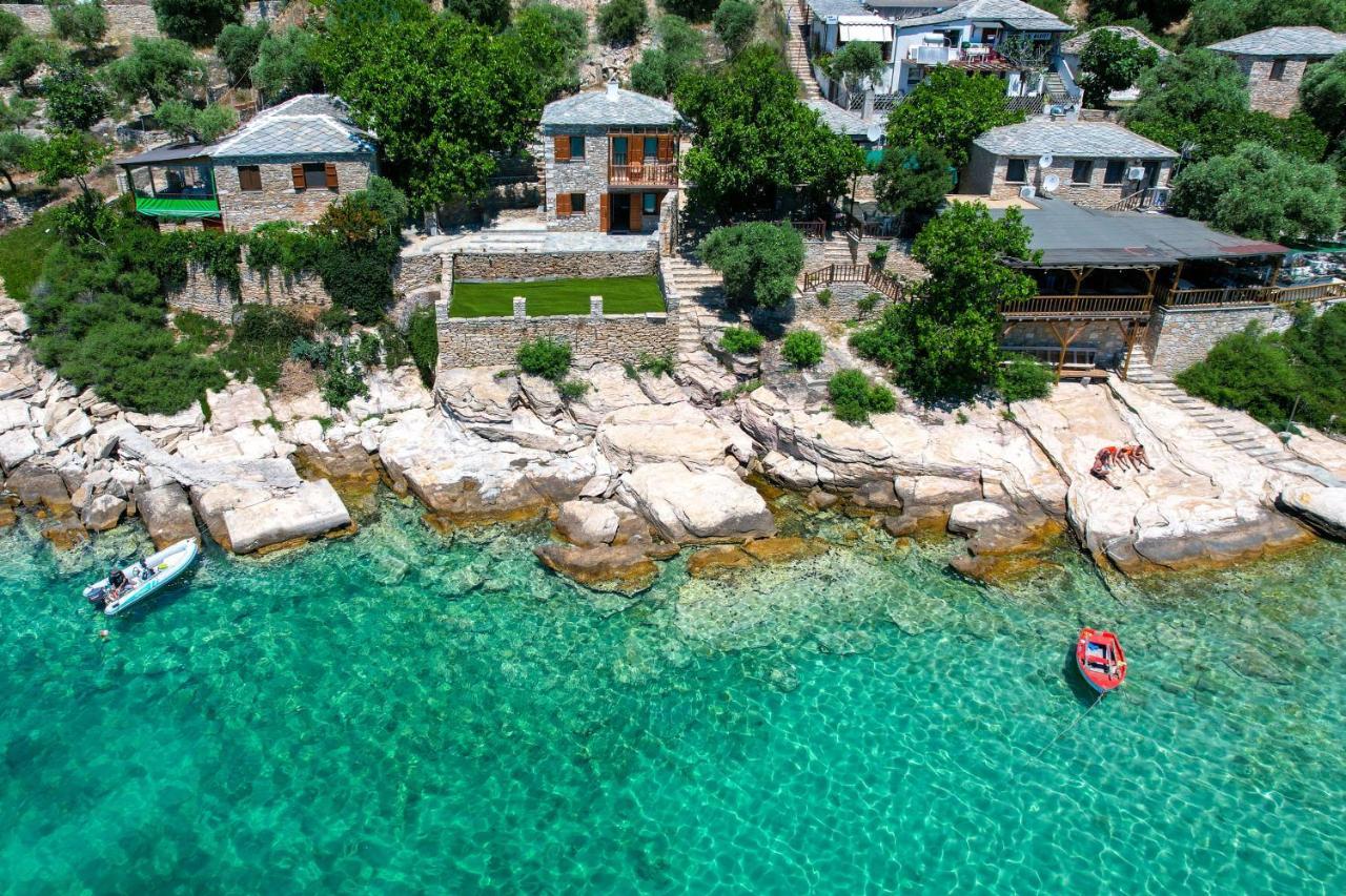Villa Evilion Alikí エクステリア 写真