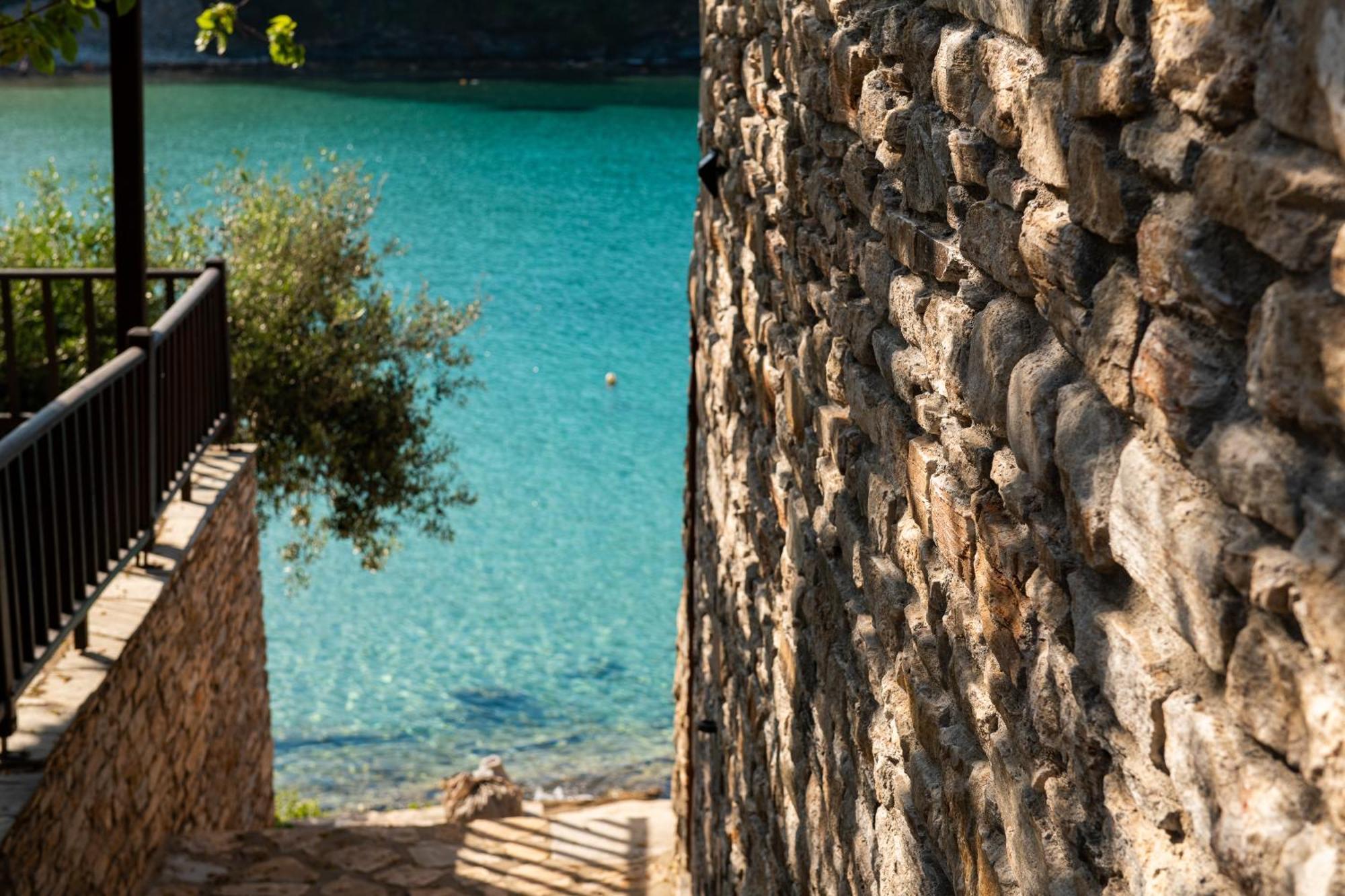 Villa Evilion Alikí エクステリア 写真